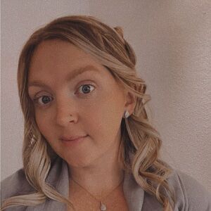 Meet your Posher, Manda